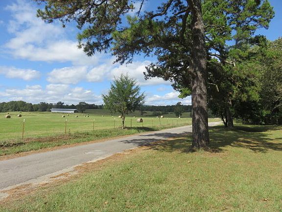 3rd image of 1670 County Road 4451