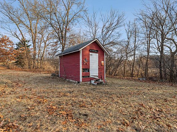 5th image of 7511 Easthill Dr