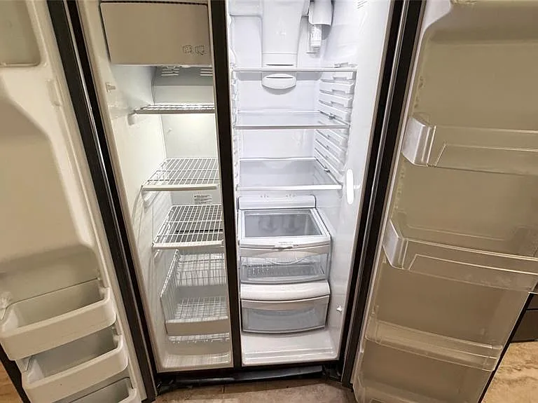 7621 Rosewood Dr — Photo 11