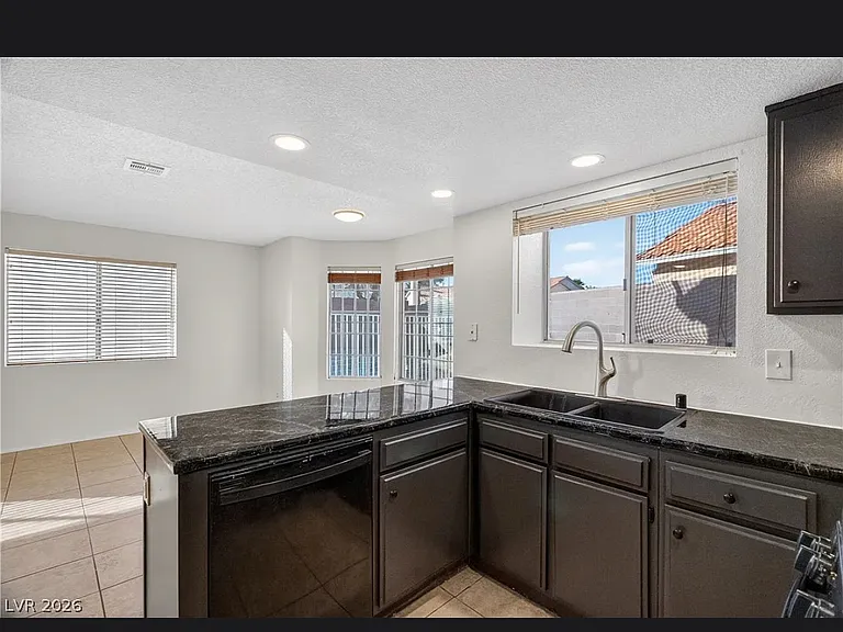 3156 Terrace View Dr — Photo 9