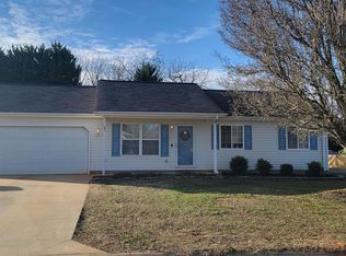 5 Viking Dr, Greer, SC 29651