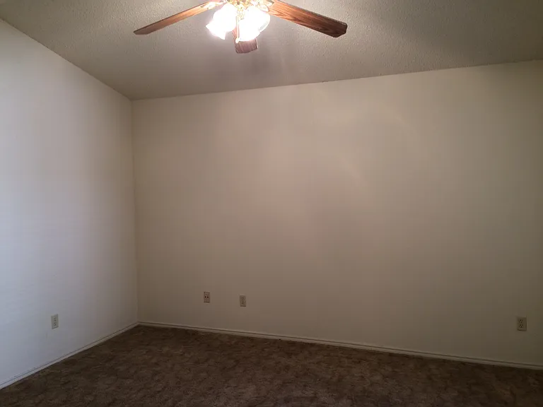 624 Barbara Jean Dr — Photo 4