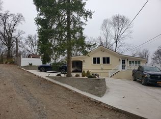 28 Higgins Trl, Monroe, NY 10950