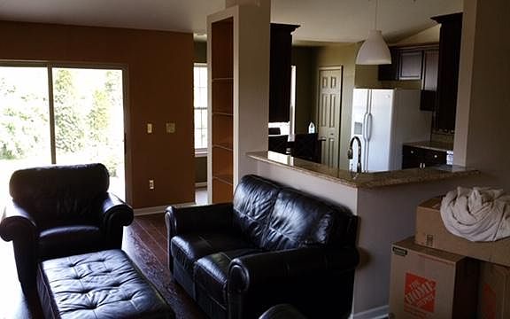 4th image of 32066 Solon St