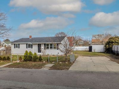 40 Duncan St, Fall River, MA, 02721