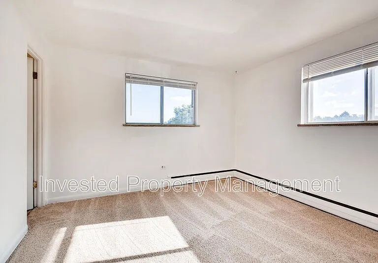 257 E Powers Ave #3 — Photo 4