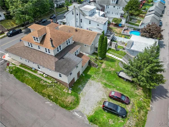 755 E Broad St, Tamaqua, PA 18252