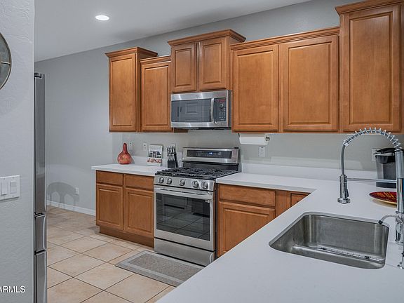 4th image of 32119 N ECHO CANYON Road