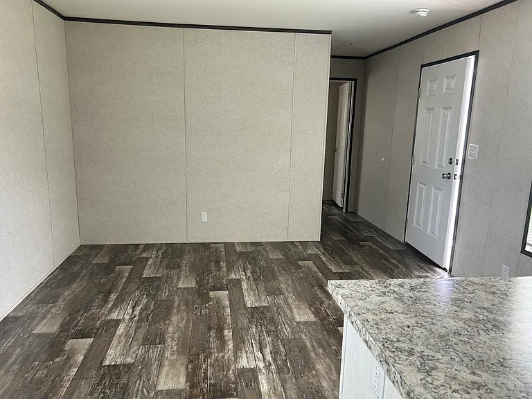 3204 Painters St — Photo 6