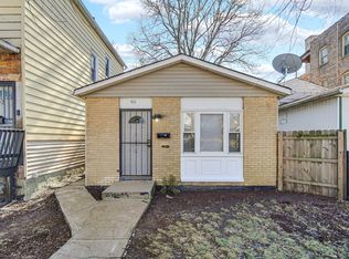 911 E 76th St, Chicago, IL 60619