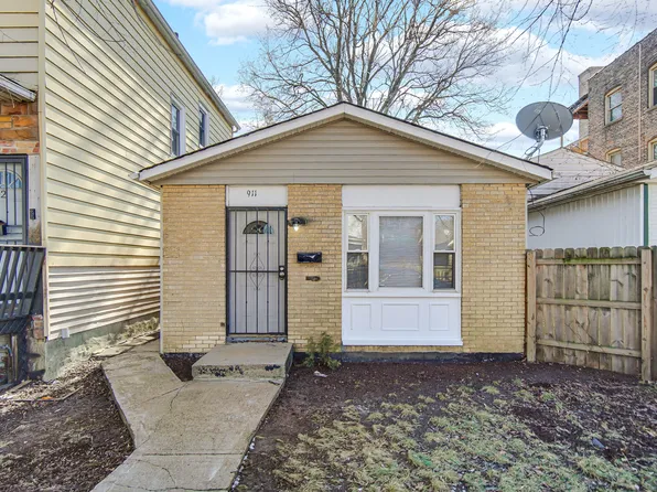 911 E 76th St, Chicago, IL 60619