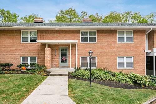 2591 Charing Rd Photo 1