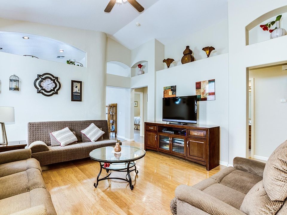1st image of 10031 E Carmel Ave