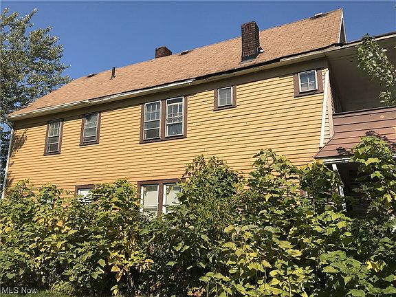 3rd image of 3118 E 98th St