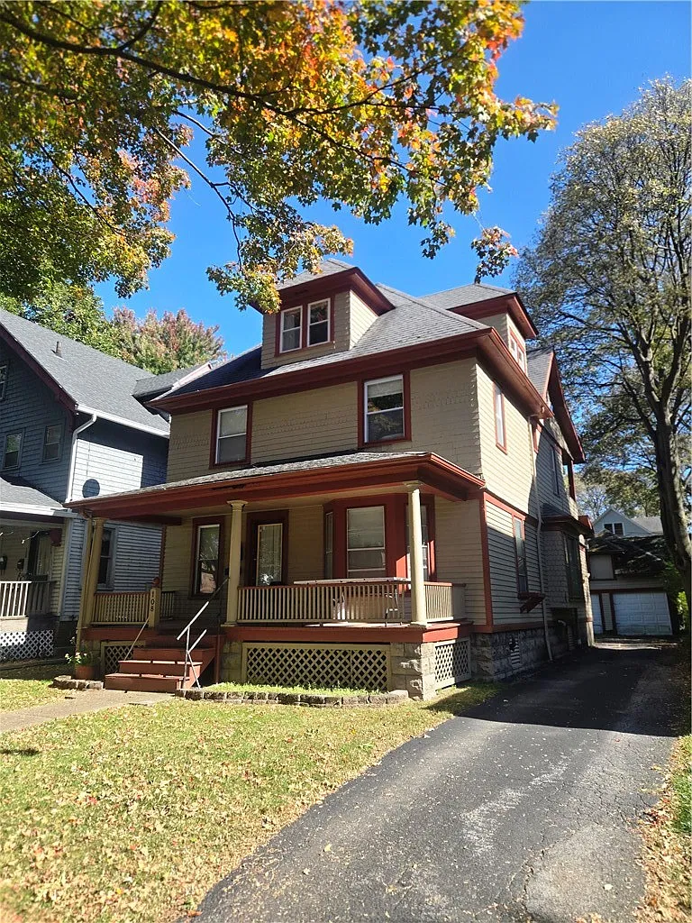2 bed, 1.0 bath, 1152 sqft, $1,650 — Photo 1