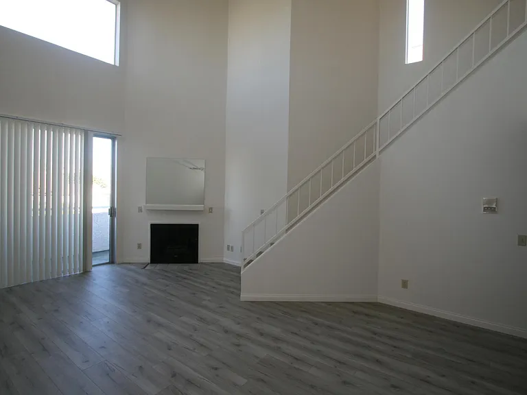 3637 Clarington Ave #213 — Photo 2