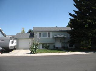 423 S Hamilton St, Powell, WY 82435