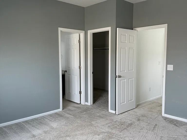 17755 E 96th Ave — Photo 16