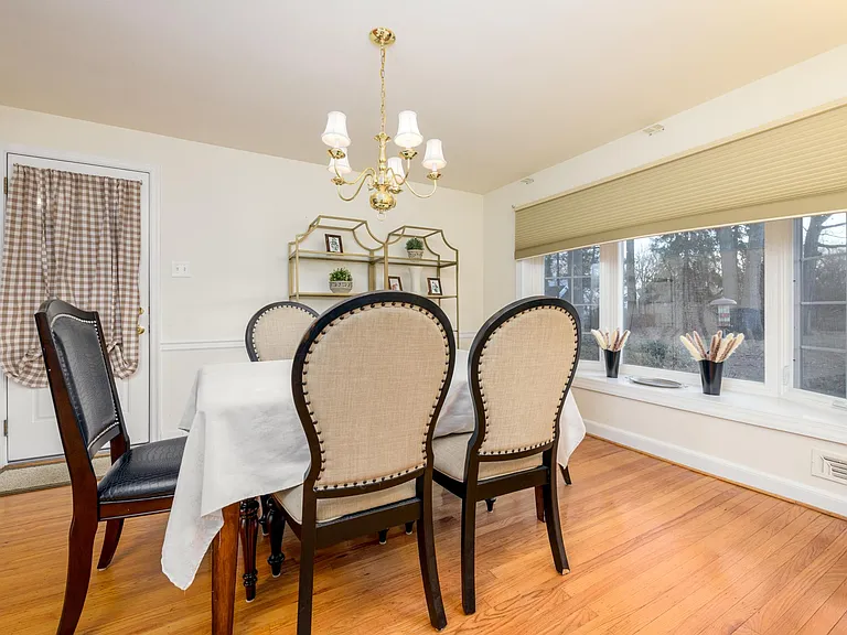232 Spruce Tree Rd — Photo 9