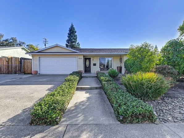 1313 Edmonton Ave, Roseville, CA 95661