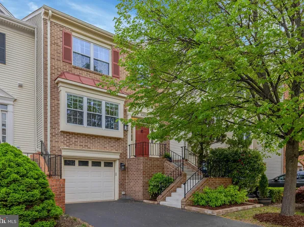 44053 Florence Ter, Ashburn, VA 20147