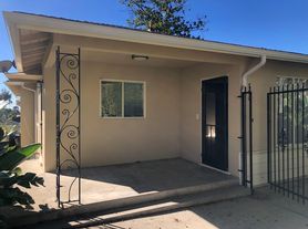 786 Alameda St, Altadena, CA