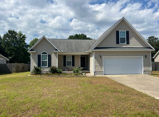 299 Copper Creek Dr, Raeford, NC 28376
