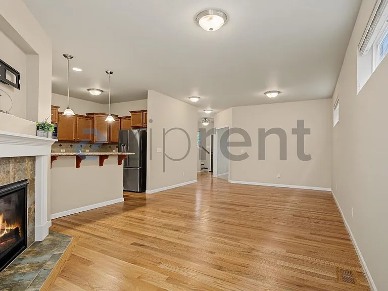 7625 Kodiak Ave NE — Photo 8