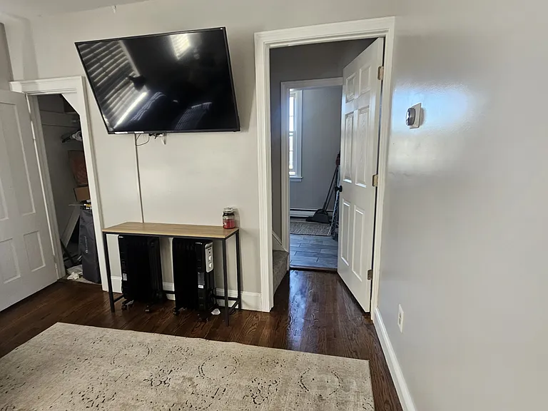 78 Thames St #3 — Photo 19