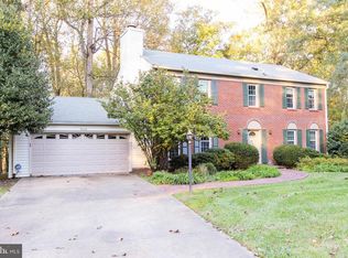 9808 Fosbak Dr, Vienna, VA 22182