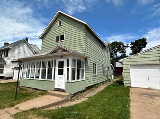 761 E Michigan St, Ishpeming, MI 49849