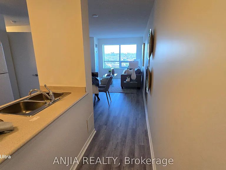 61 Heintzman St #1510 — Photo 2