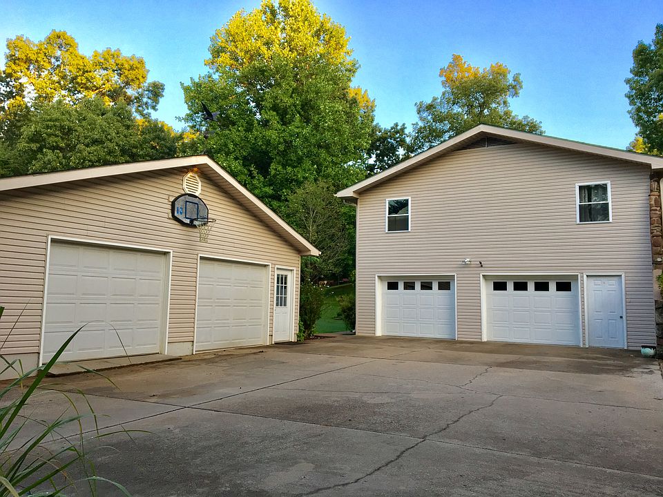 2 car garage & detached