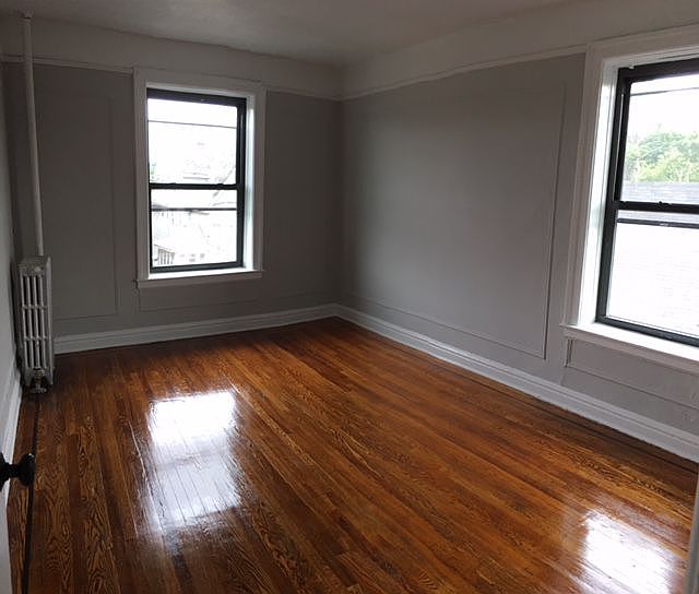 2nd image of 15711 Sanford Ave APT 2B