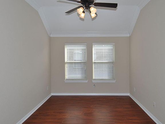 5th image of 19523 Glenwood Canyon Ln
