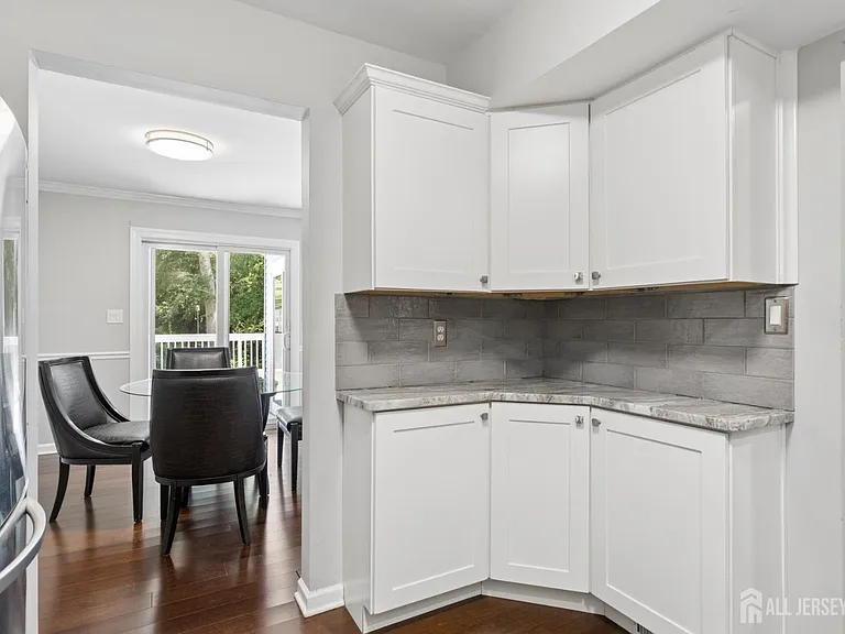 6 Bradford Dr — Photo 5