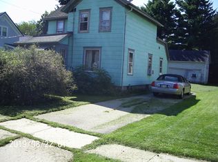 407 Maple Ave, Columbus, WI 53925