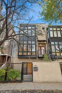 2750 N Paulina St, Chicago, IL, 60614
