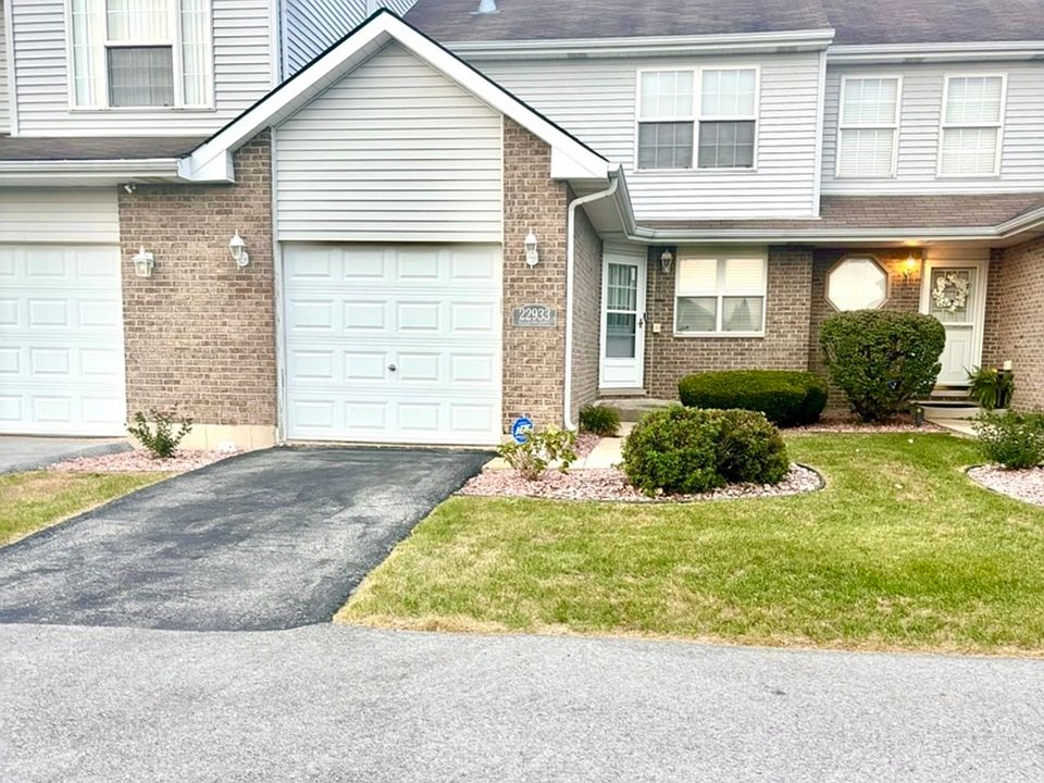 1st image of 22933 Westwind Dr