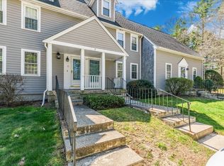 102 Twin Lakes Dr UNIT 102, Halifax, MA 02338