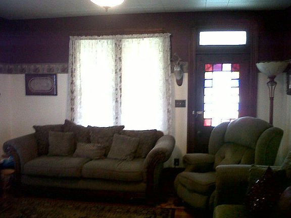 2nd image of 130 Boundary Ave #1