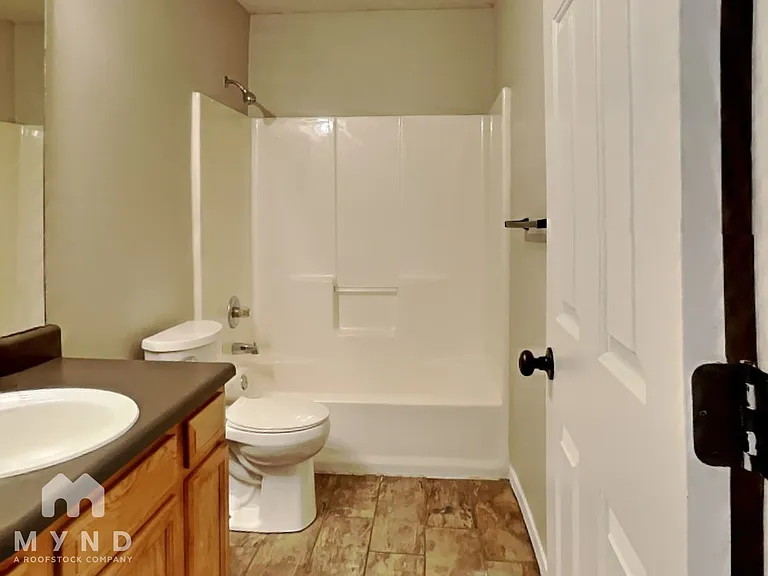 1003 W Snider St — Photo 17