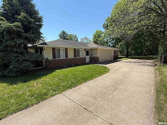 2nd image of 3401 N Peoria Ave