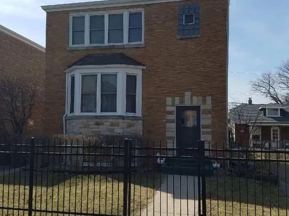 6726 N Artesian Ave #2, Chicago, IL 60645