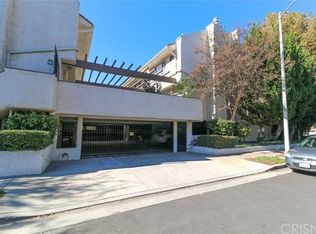 12400 Moorpark St #15, Studio City, CA 91604