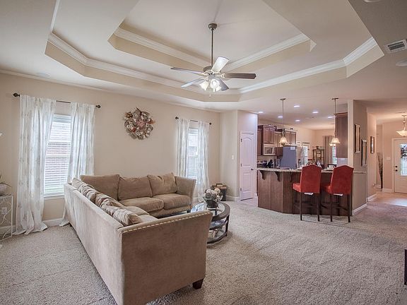 2nd image of 17265 Meadowbrook Ln