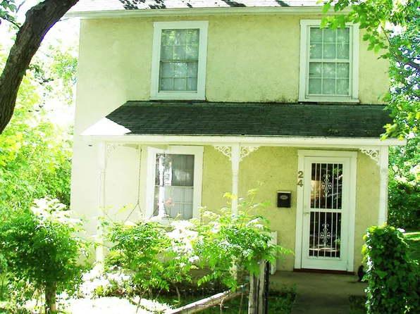 24 S Calhoun St, Warrenton, VA 20186