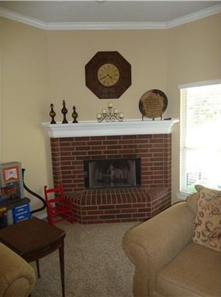 2nd image of 1520 Front Royal Dr