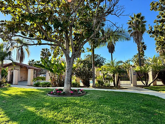 Escondido Villas