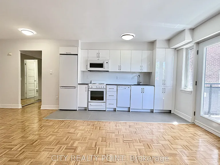 95 Lawton Blvd #407 — Photo 4